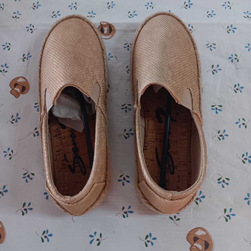 Seven7 Beige Espadrille Flats Size 9